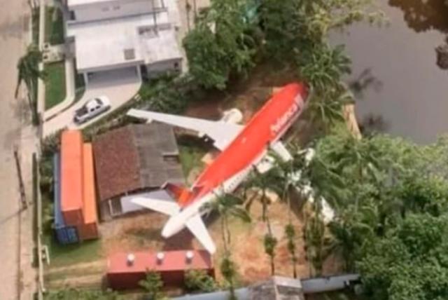 Avión de Avianca terminó en el patio de una casa en Brasil