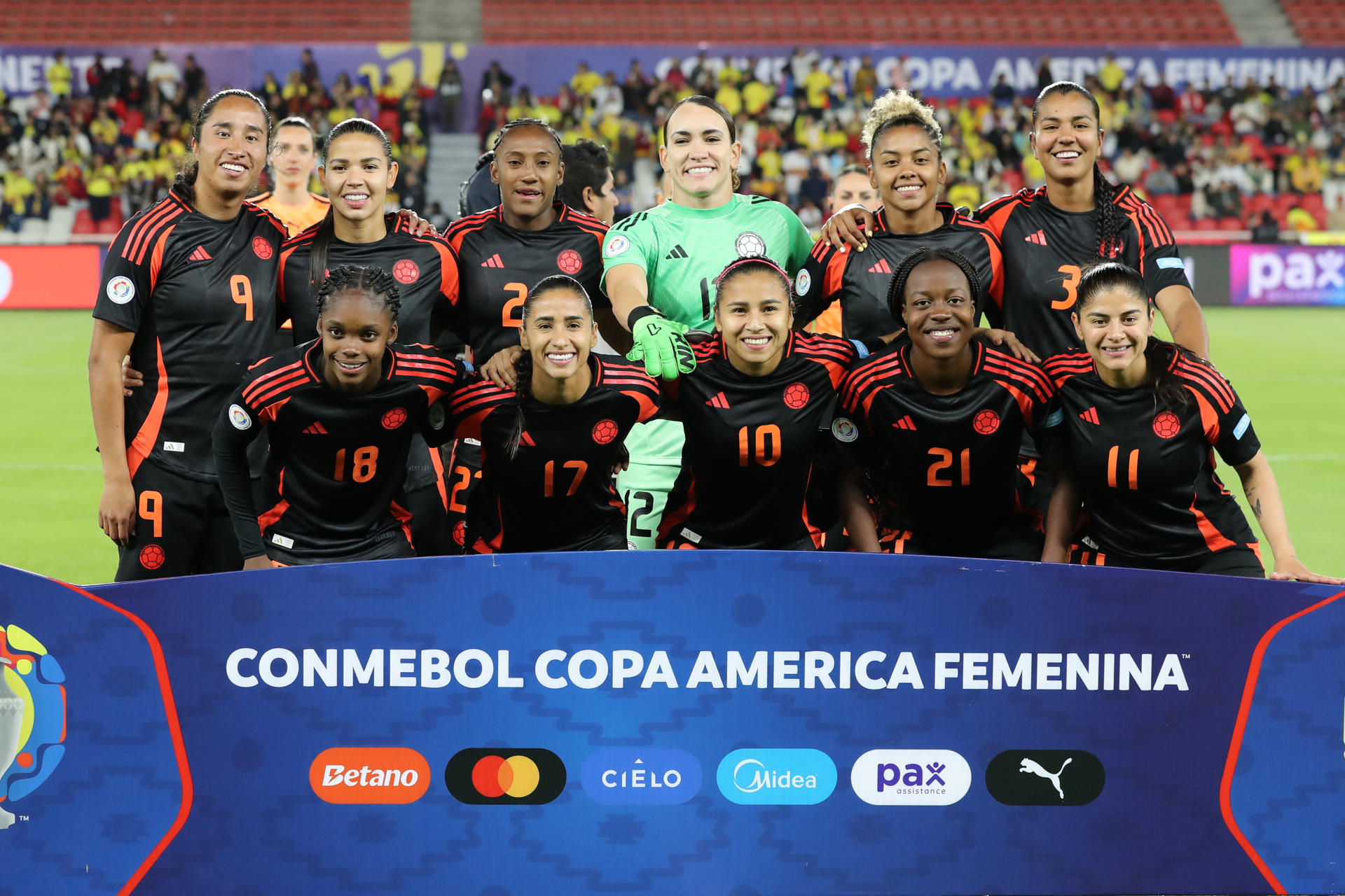 Jugadoras de Colombia piden a Petro frenar recorte al presupuesto del deporte