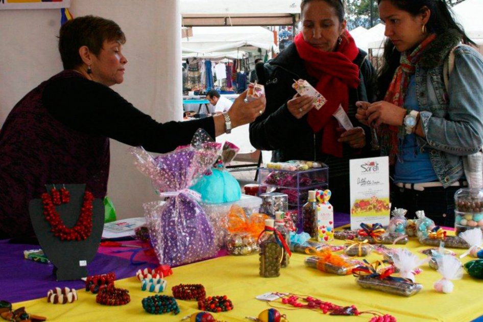 Vendedores informales de la séptima, en proceso de emprendimiento productivo