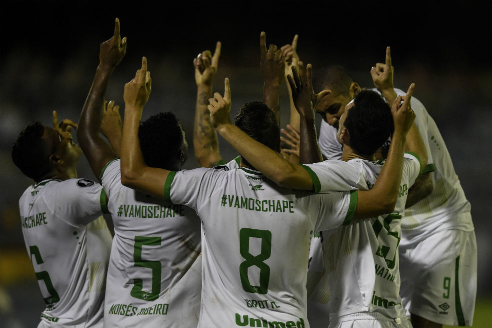 Emotivo recibimiento a Chapecoense en su estreno como local en la Libertadores