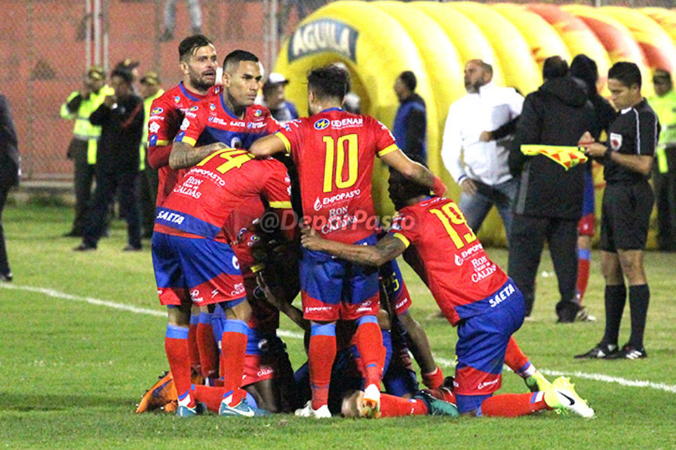 ‘Alcatraz’ García y un gol olímpico para enmarcar en el Pascual Guerrero