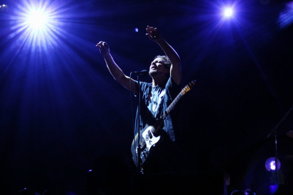 Pearl Jam se ha mantenido en un umbral de experimentación que les ha permitido acentuar su sonido de raíces punk y al mismo tiempo desglosar armonías muy cercanas a Neil Young. / AFP