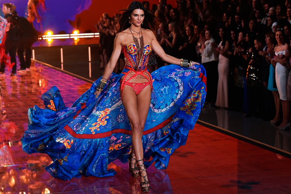 Kendall Jenner vivió un sueño hecho realidad al desfilar para Victoria’s Secret