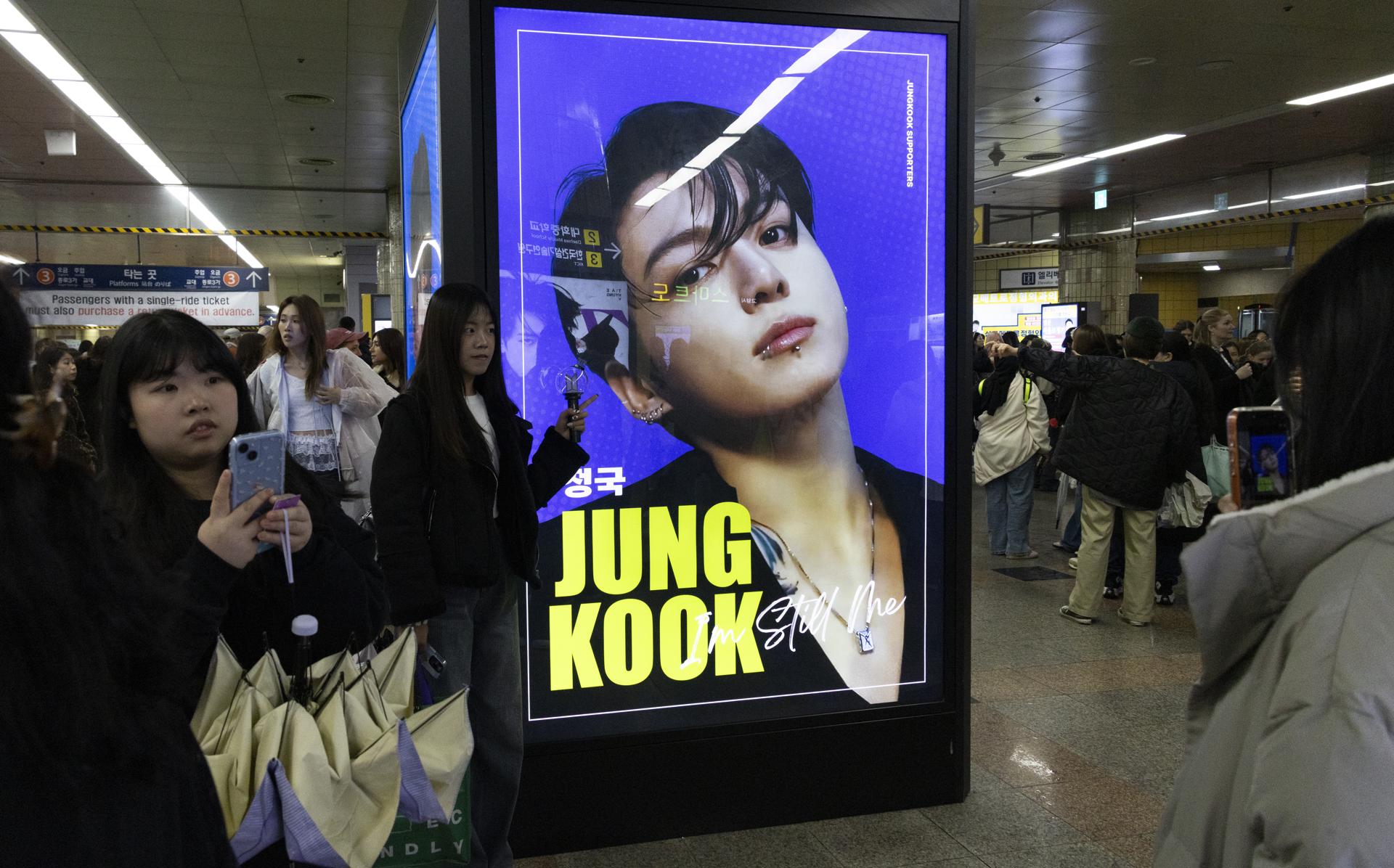 Fanática de BTS fue condenada a un año de cárcel suspendido por acosar a Jungkook