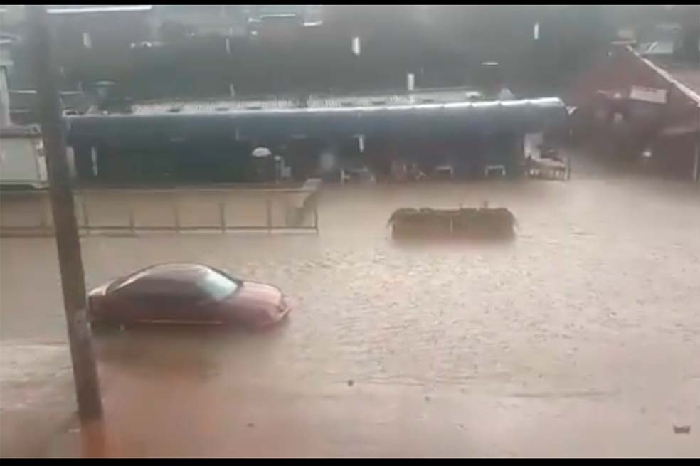 Tras inundaciones, ordenan optimizar alcantarillado de vía principal de La Calera
