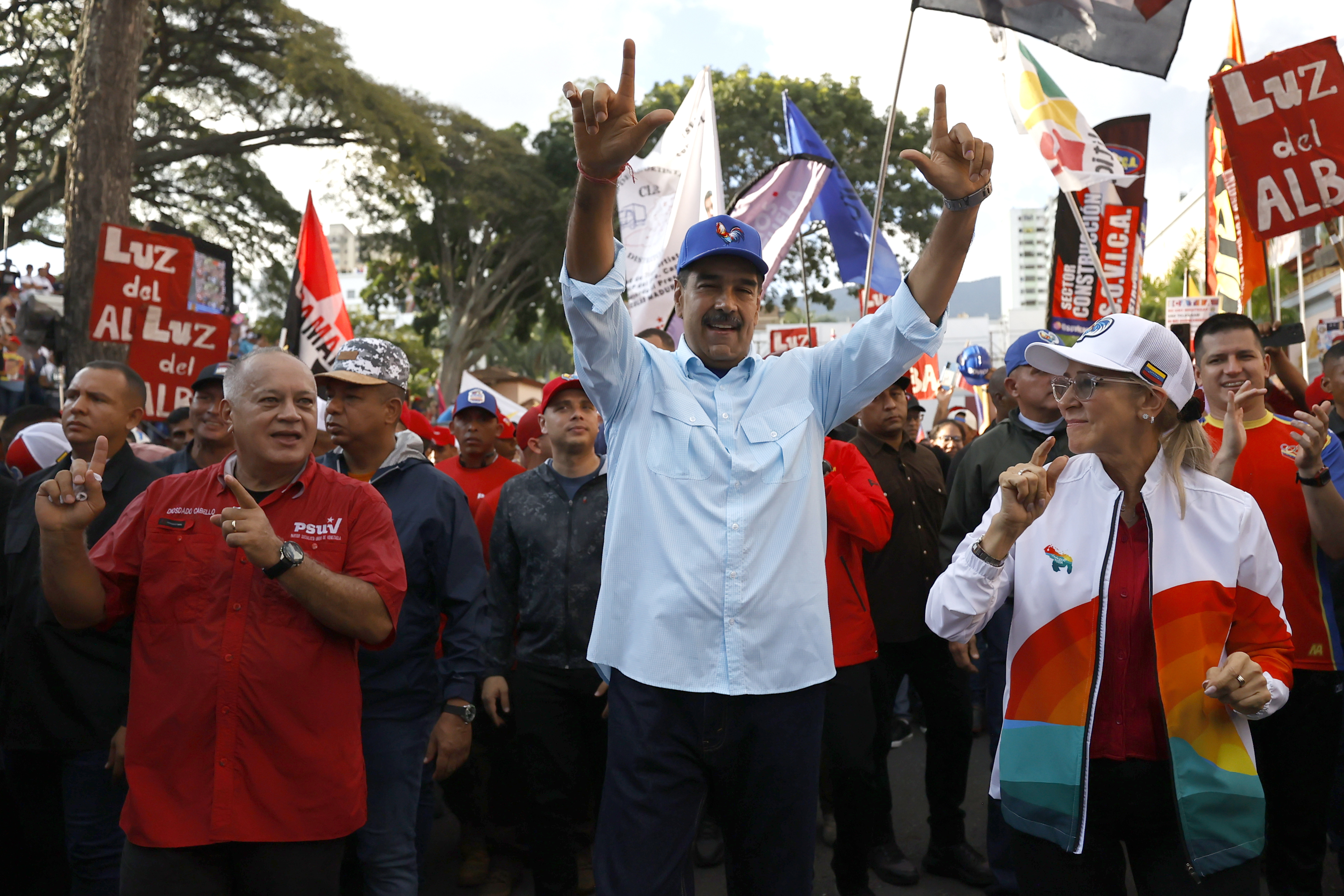 ¿Izquierda democrática? Entre la complicidad, la negociación y la condena