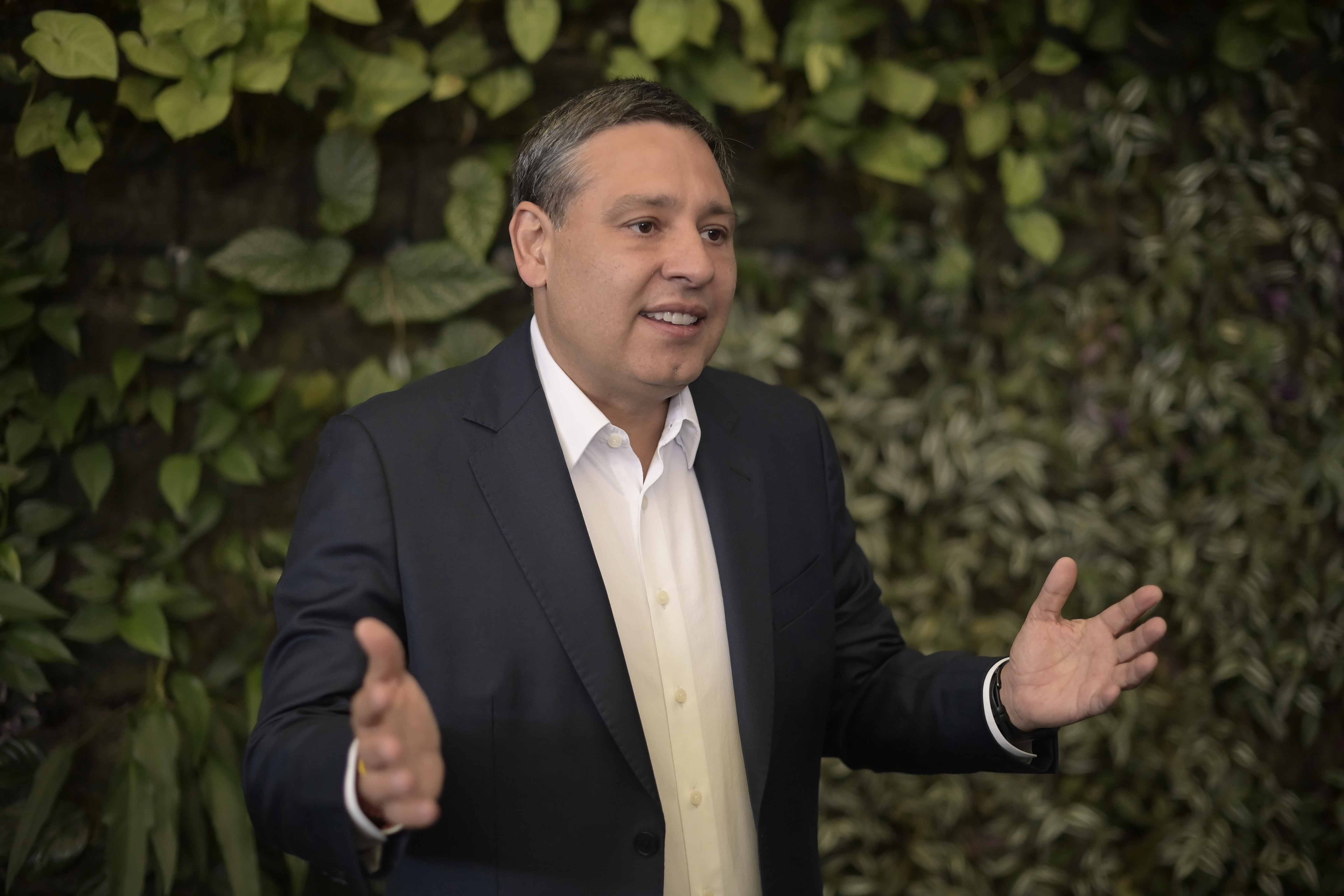 Candidato presidencial por la Alianza Social Independiente, en el foro “El futuro de la energía y de las regiones en Colombia”, organizado por El Espectador junto a sus aliados Friedrich-Ebert-Stiftung en Colombia (FESCOL), Transforma, Movilizatorio, CREER, NRGI y Foro Nacional por Colombia