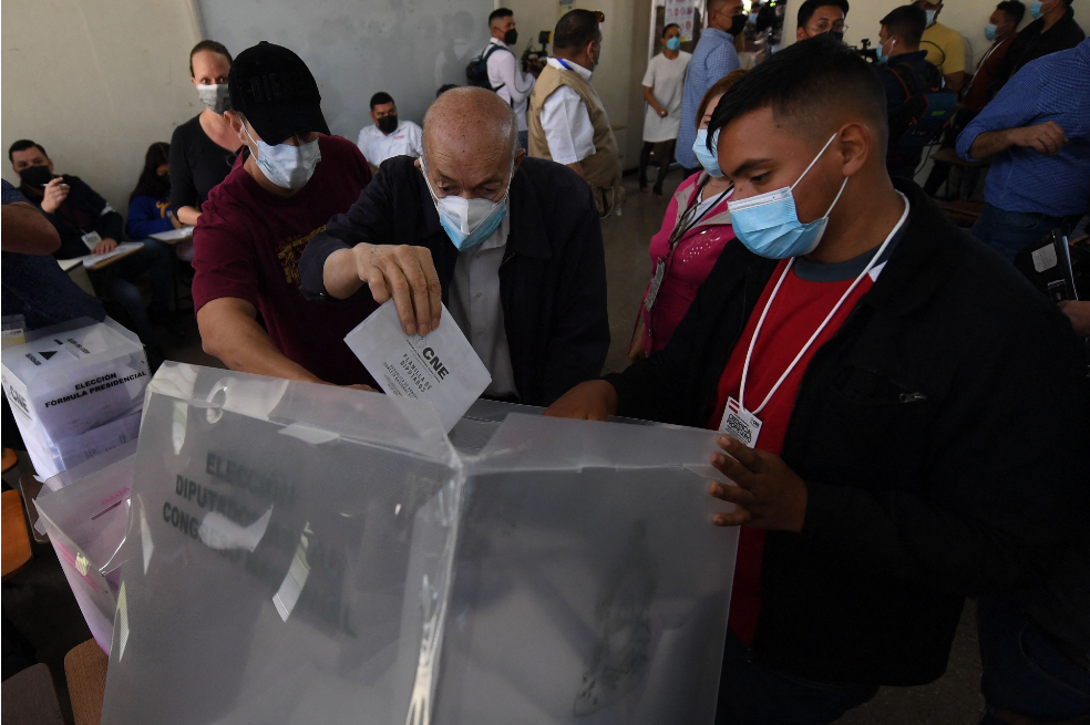 Hondureños temen que se desate una ola de violencia por los resultados electorales
