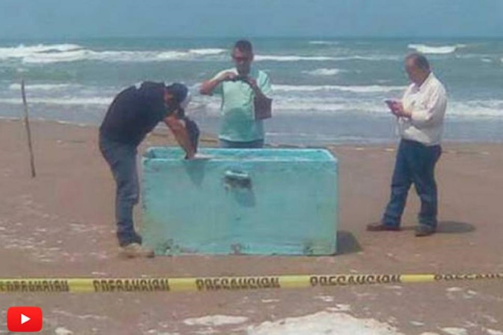 Lo que encontraron unos bañistas dentro de una nevera en Veracruz