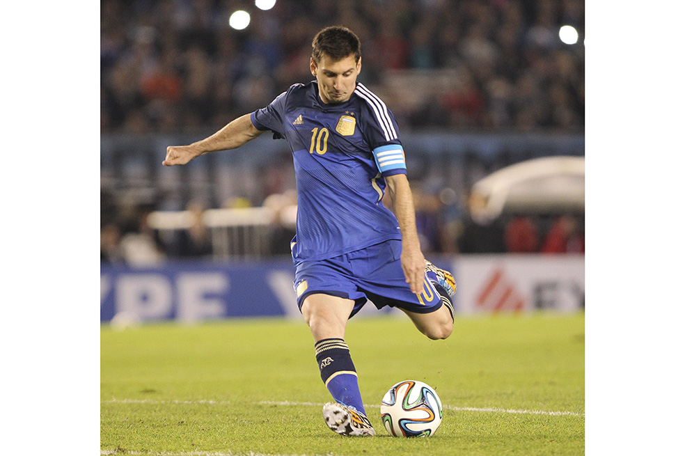 Messi, un extraterrestre sin corona
