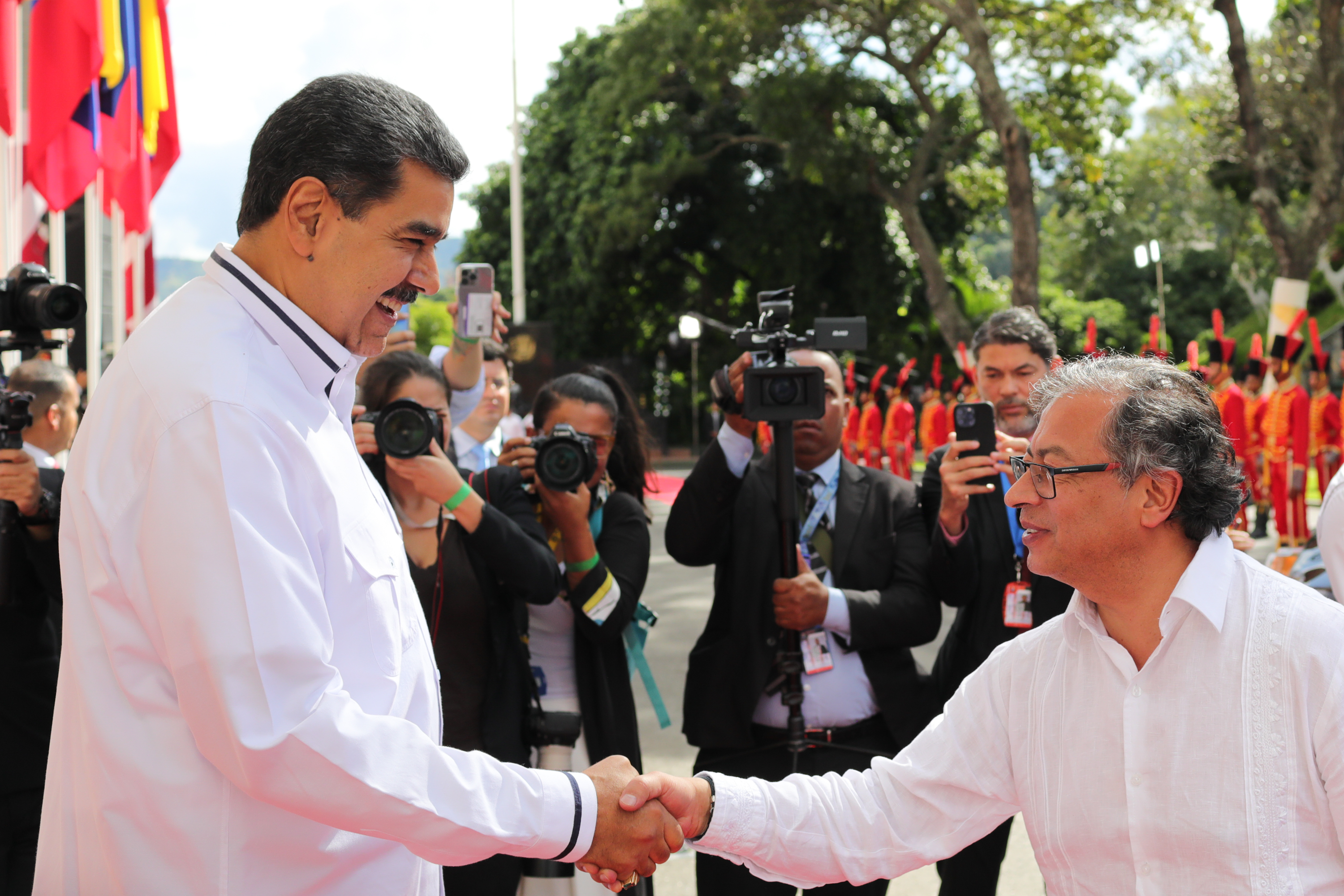 Gobierno Petro confirma que “está previsto” asistir a la posesión de Nicolás Maduro