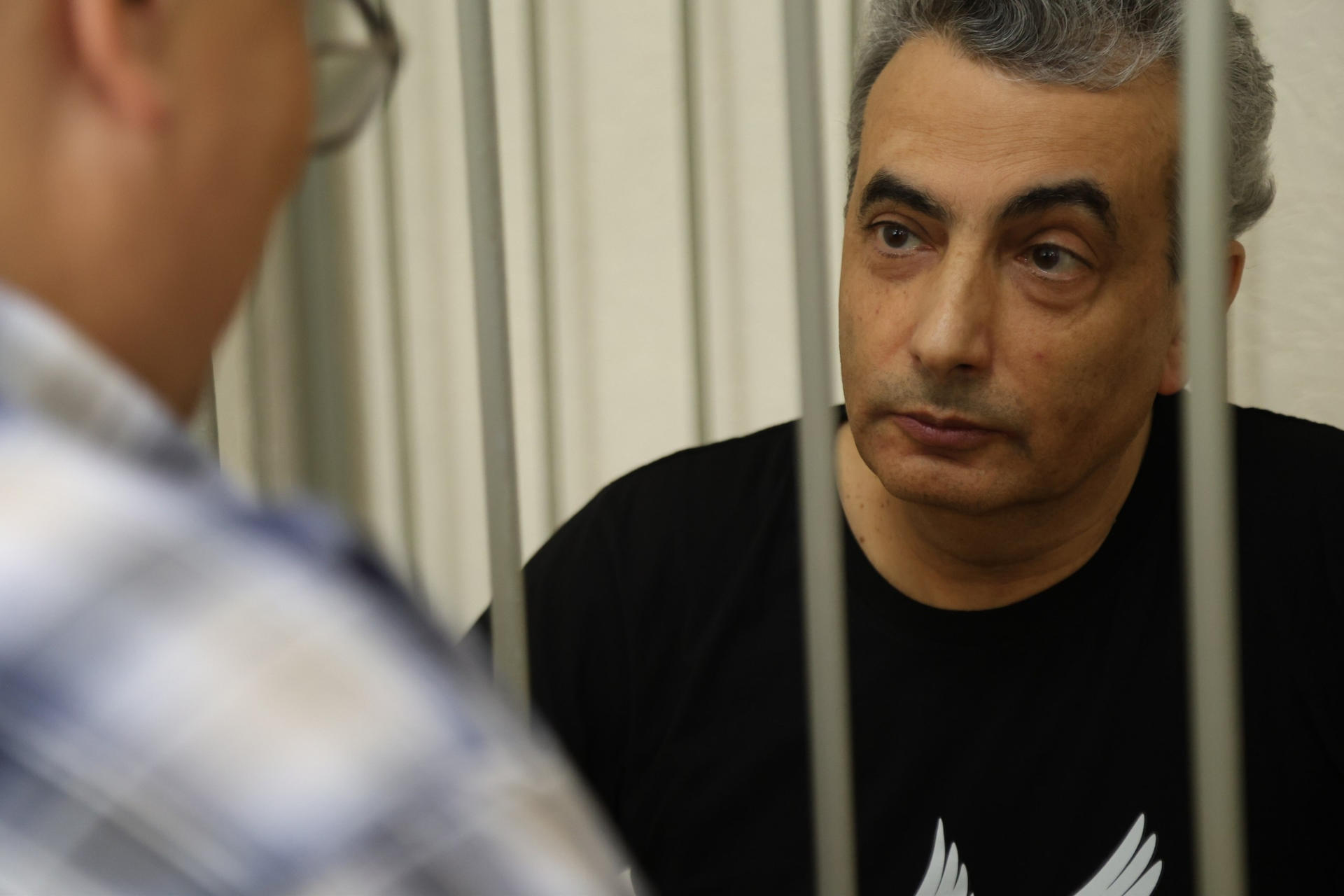 MOSCÚ, 21/08/2026.- El opositor ruso Lev Shlosberg, condenado a 11 años de cárcel por criticar la guerra en Ucrania. La 'última palabra' es un derecho que recibe todo acusado en Rusia antes de escuchar el veredicto del tribunal. Debido al gran número de condenas de cárcel dictadas por la Justicia en los últimos años, ese alegato se ha convertido al mismo tiempo en un grito de protesta y en un género literario. EFE/Yábloko SOLO USO EDITORIAL/SOLO DISPONIBLE PARA ILUSTRAR LA NOTICIA QUE ACOMPAÑA (CRÉDITO OBLIGATORIO)
