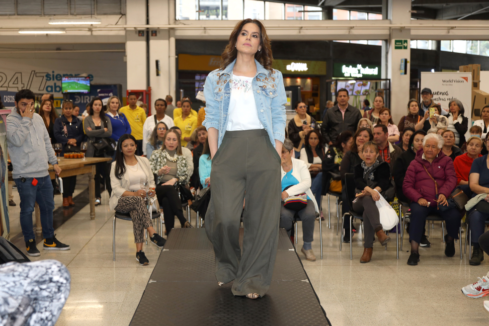Desfile pilar castaño moda exito