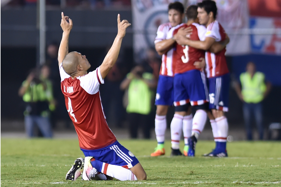 Paraguay venció a Ecuador y le dio una mano a Colombia en las eliminatorias