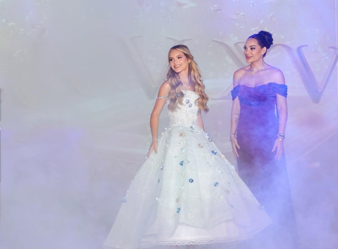 Así fue la lujosa fiesta de 15 años de la hija de Andrea Valdiri: invitados, regalos y más
