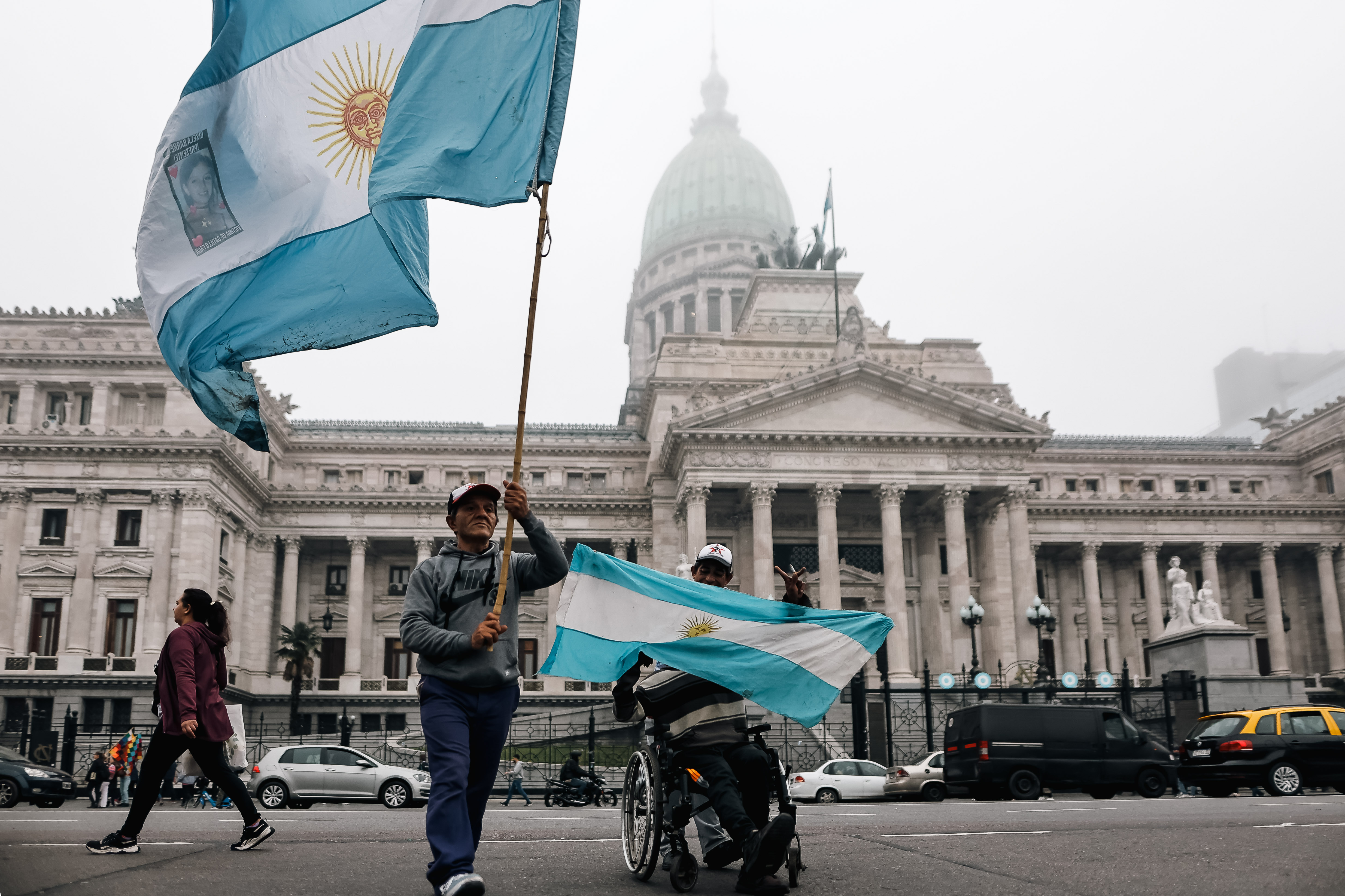 Día clave para la “ley Bases” de Javier Milei en Argentina, su paquete de reformas
