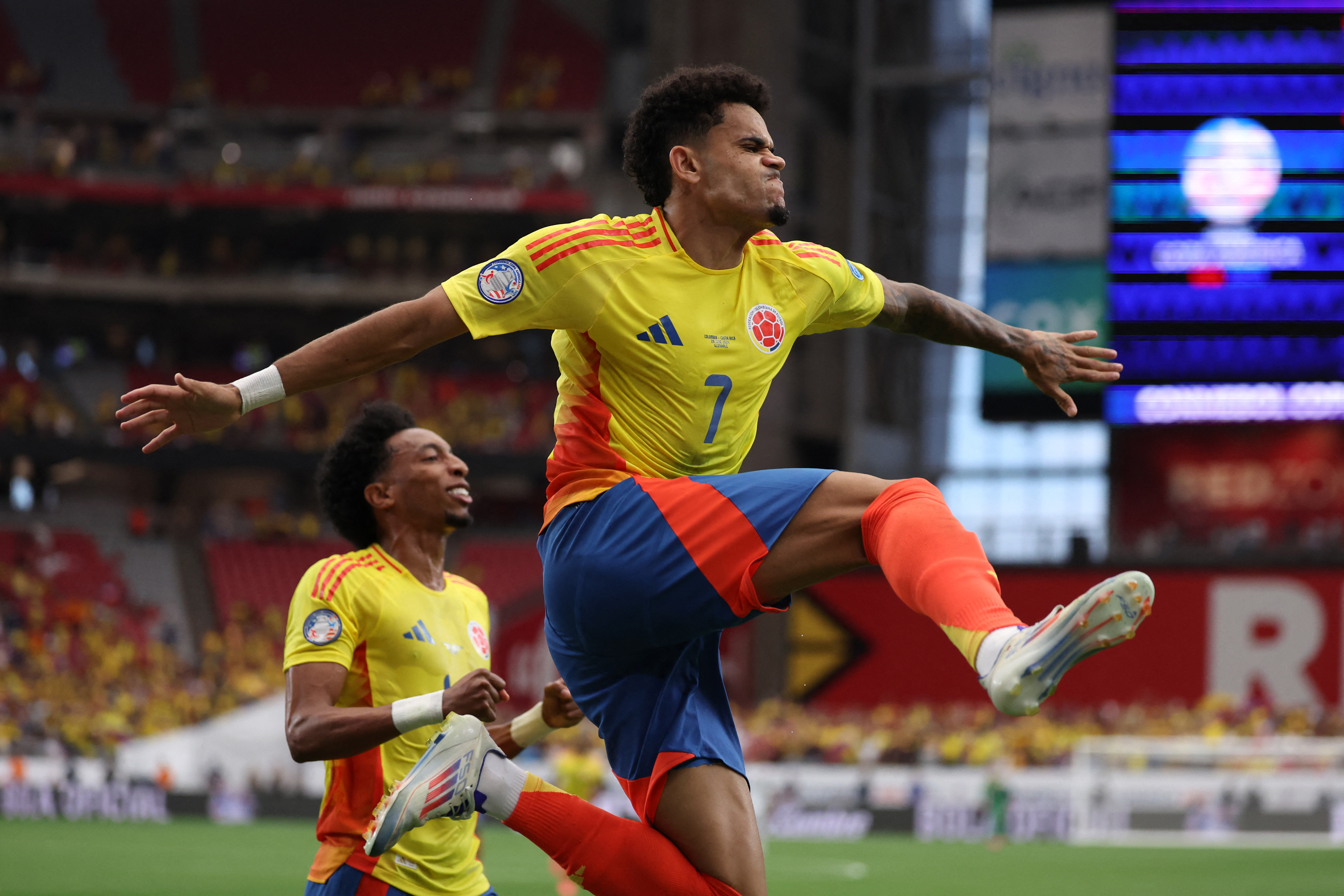 Colombia goleó a Costa Rica y clasificó a cuartos: vea los mejores momentos
