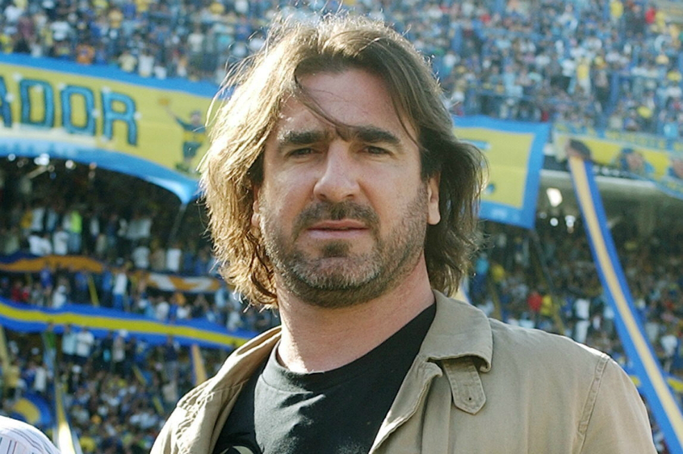 Cantona en La Bombonera, cancha de Boca Juniors. / EFE