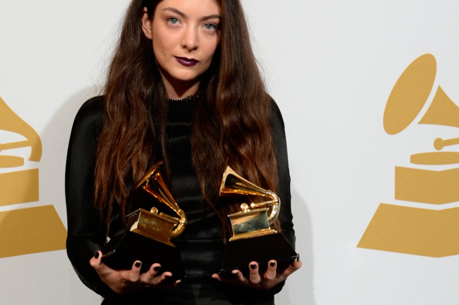 La invitación de Lorde a un mundo de luz
