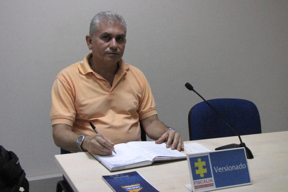 Jose Gelvez Albarracion alias el canoso, comandantesde las autodefensa, Bloque Resistencia Tayrona, desmovilizados en febrero 3 de 2006Foto: Archivo particularAbril 8 de 2011 