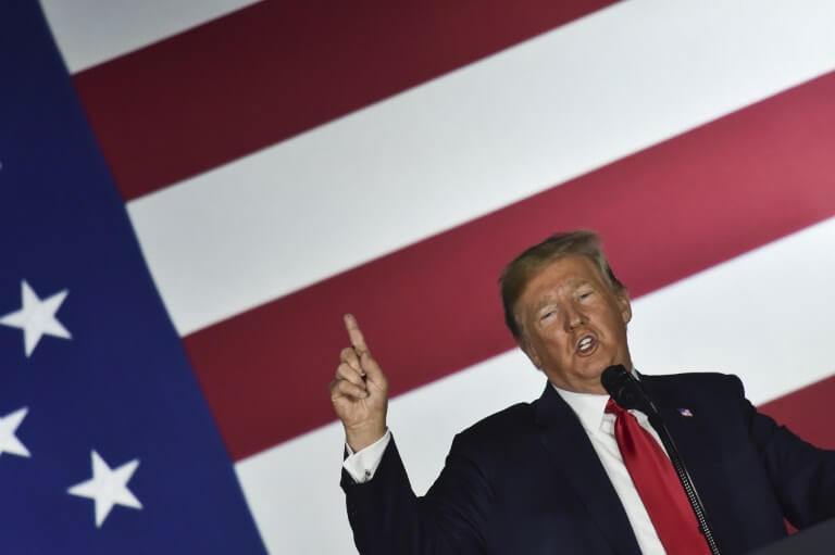 Trump nomina como director de Inteligencia Nacional a un congresista afín