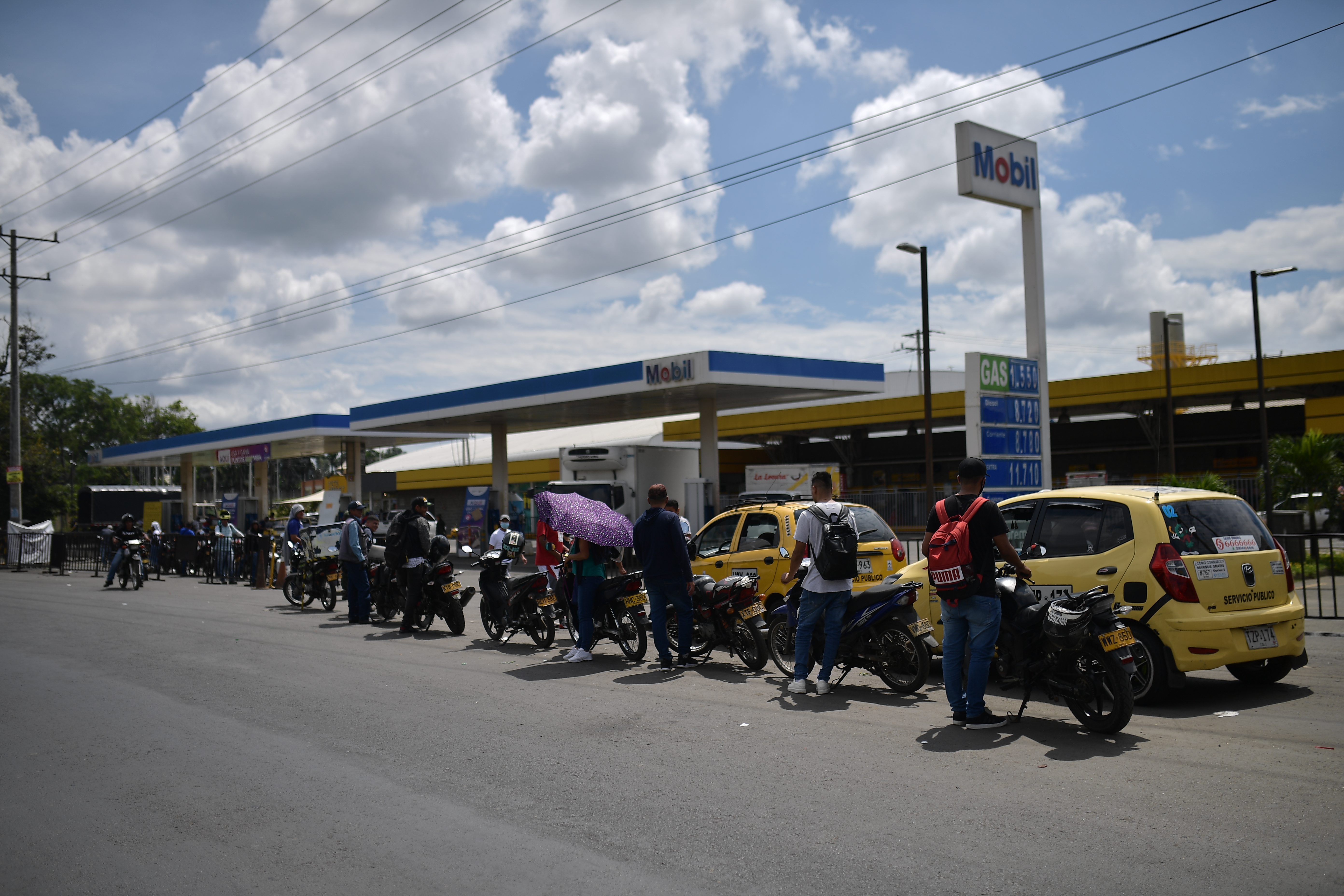 Inflación bajó en julio pese a la presión de los precios de la gasolina