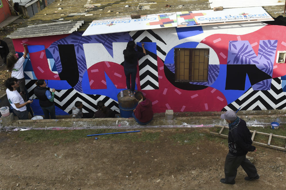 Desplazados del conflicto en Soacha: unidos por el arte callejero