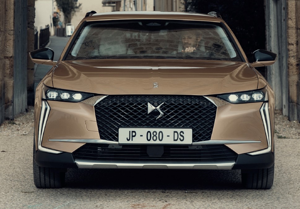 5 novedades del nuevo DS 4 que llegó a Colombia, lujo francés en modo crossover