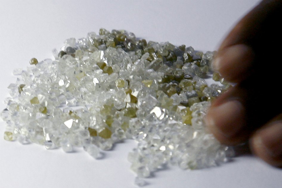 Millonario robo de diamantes en aeropuerto de Europa