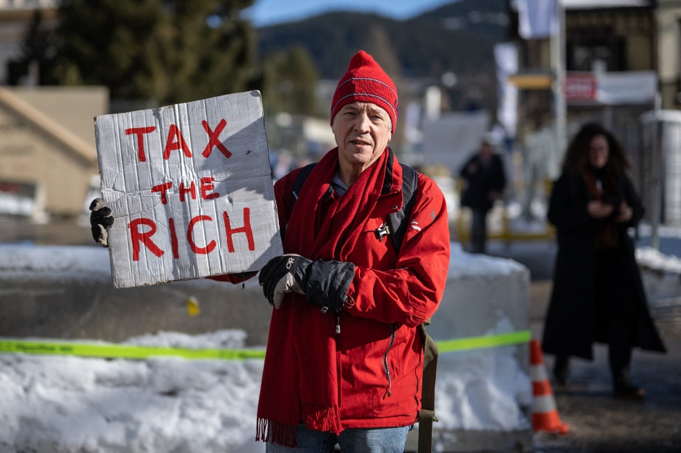 Phil White, el millonario británico que pidió en Davos pagar más impuestos
