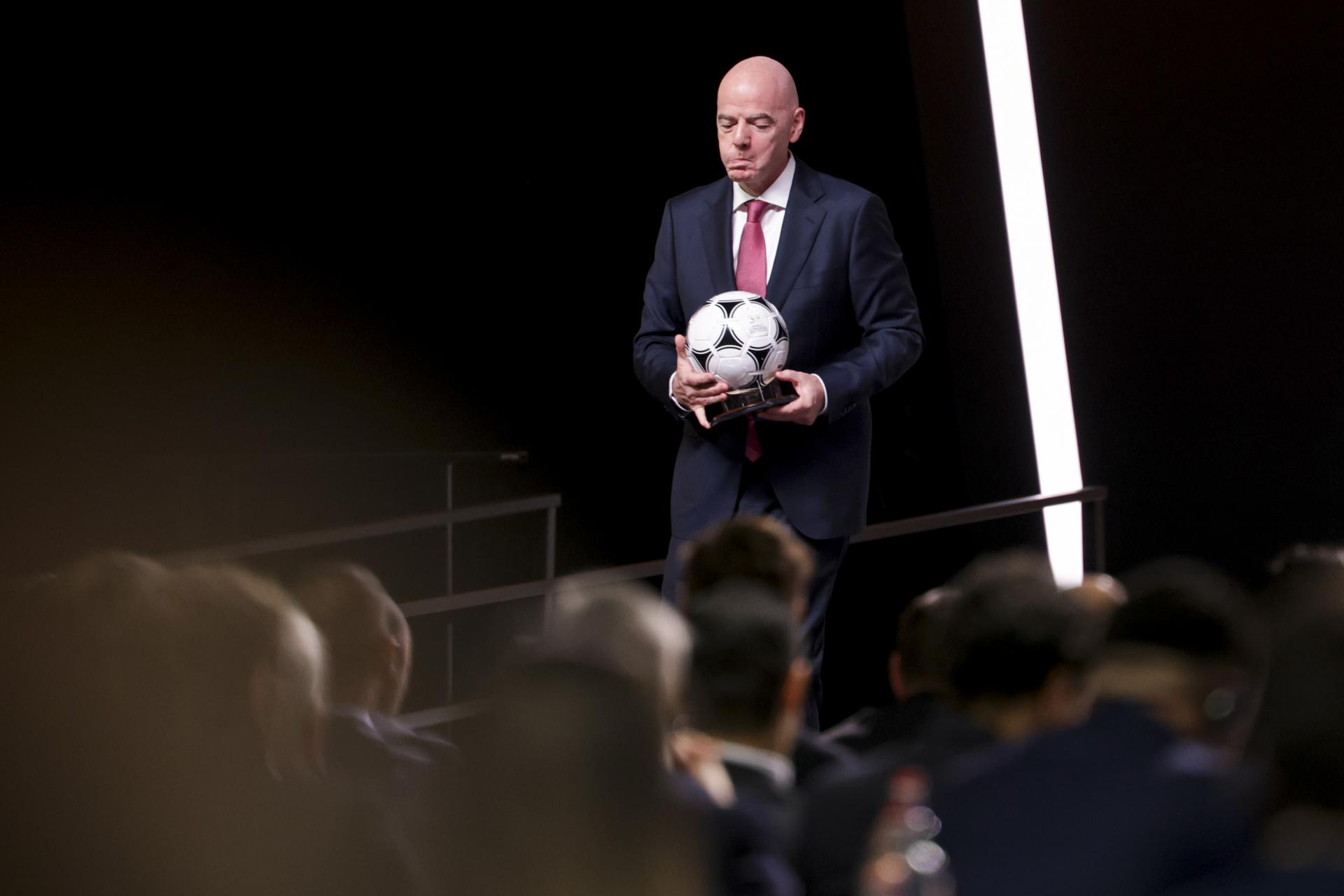 El capital simbólico de la UEFA puso contra las cuerdas a Infantino
