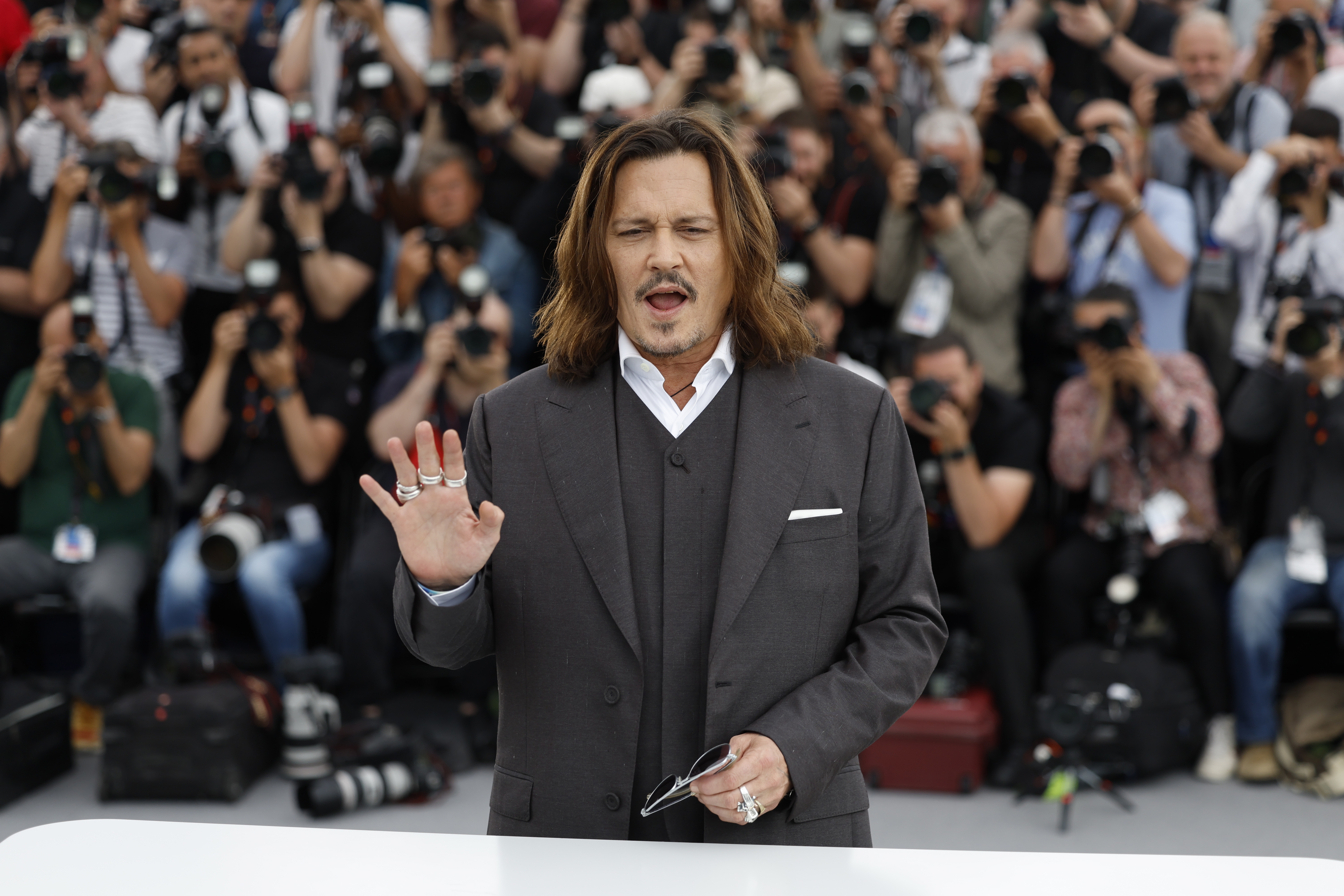 Cannes (France), 17/05/2023.- US actor Johnny Depp attends the photocall for 'Jeanne du Barry' during the 76th annual Cannes Film Festival, in Cannes, France, 17 May 2023. The festival runs from 16 to 27 May. (Cine, Francia) EFE/EPA/SEBASTIEN NOGIER