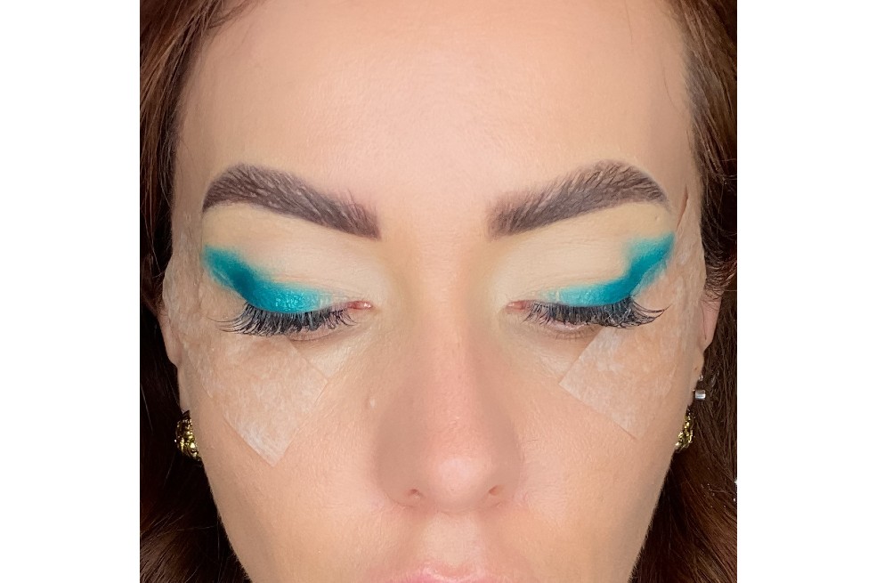 Sigue este tutorial y luce radiante en la celebración de Año Nuevo.