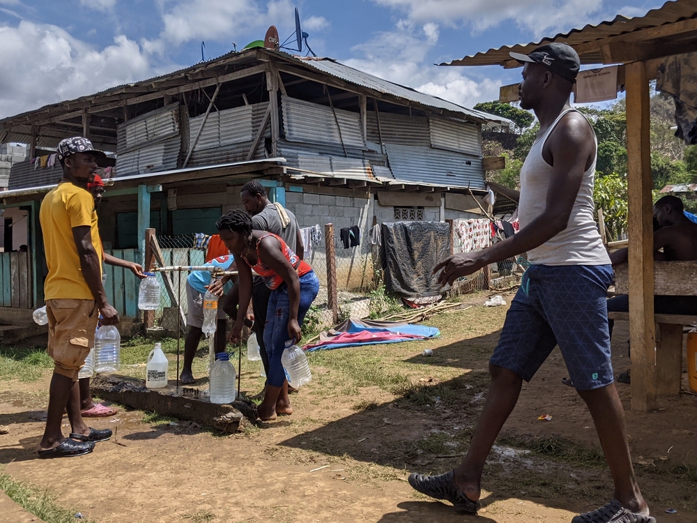 Bajo Chiquito es una comunidad indígena Embera Wounaan. Con el aumento de la llegada de migrantes a través del Darién, esta comunidad de alrededor de 400 habitantes se ha visto abrumada.