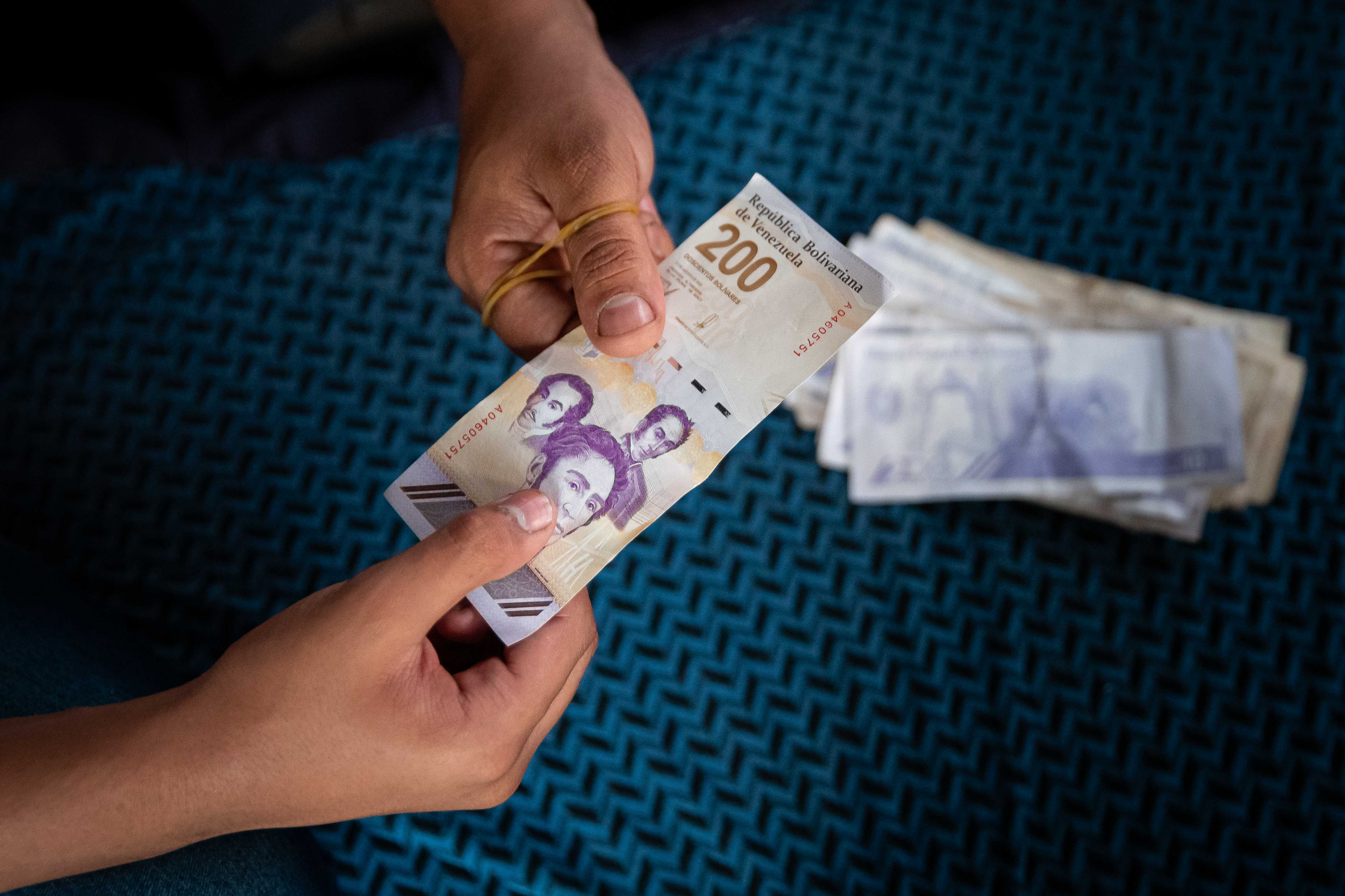 Hallaron 20.000 billetes de bolívares venezolanos falsos en Bucaramanga