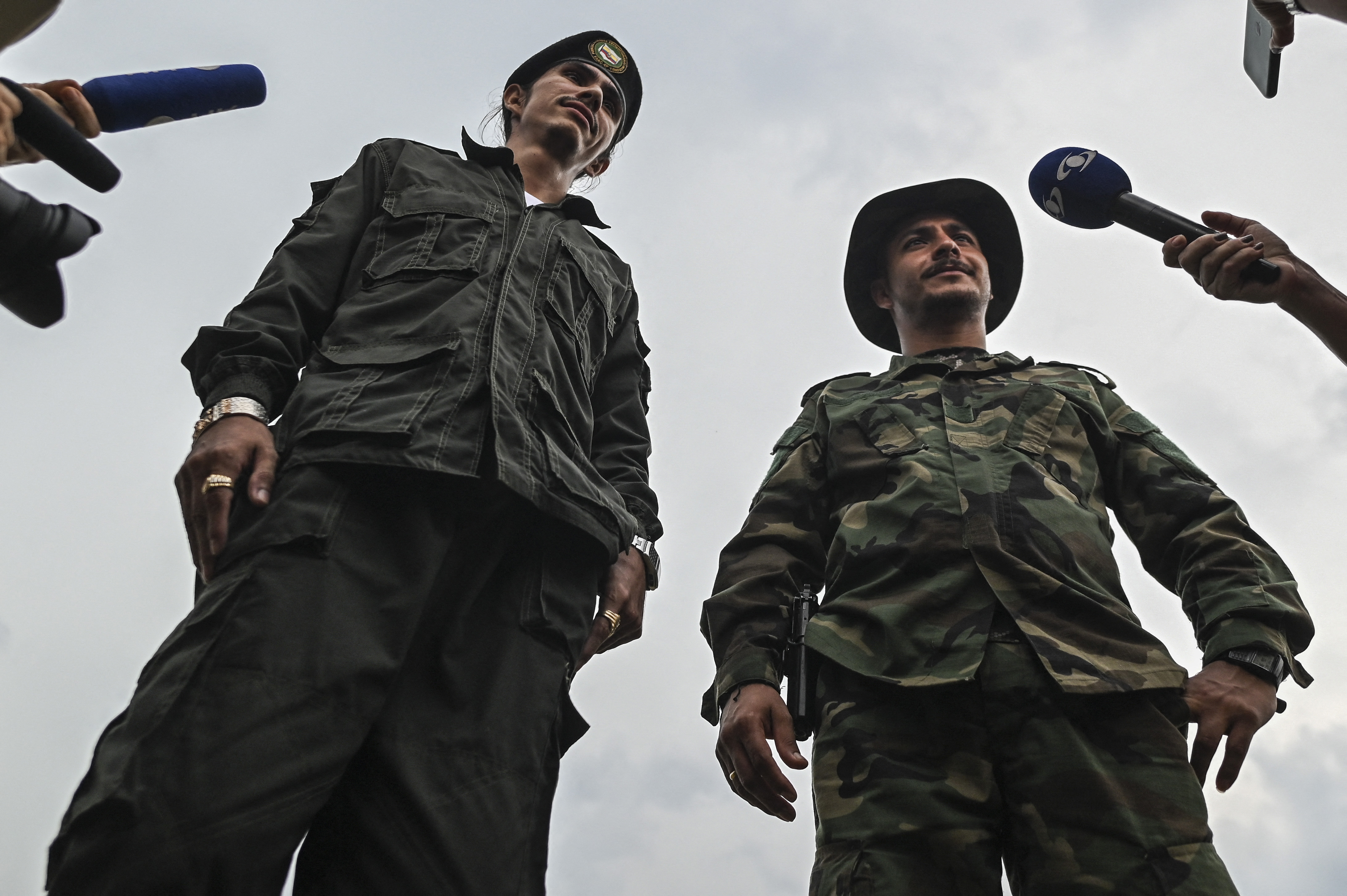 En 2017 Iván Mordisco y Gentil Duarte se juntaron para crear la disidencia más grande de las FARC, que actualmente cuenta con 3.000 combatientes en 23 frentes que operan en 16 departamentos del país.