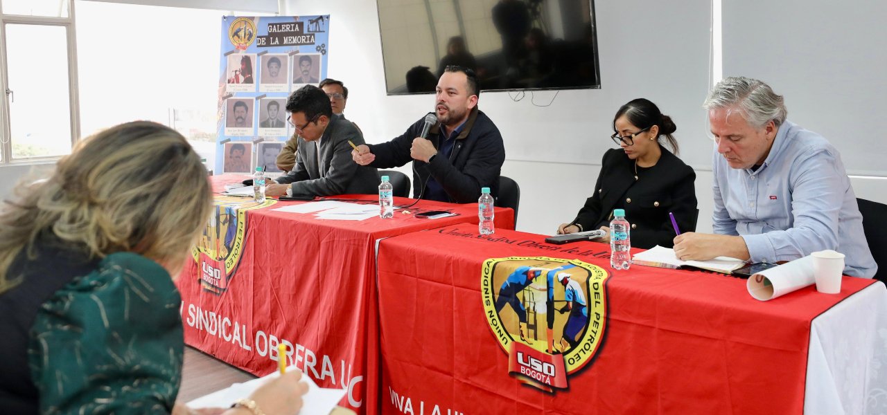 Instalan mesas técnicas sobre transición energética, tarifas de energía y minería