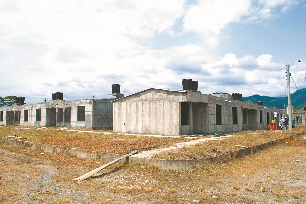 Los líos del proyecto de vivienda de interés social Pinares de Oriente