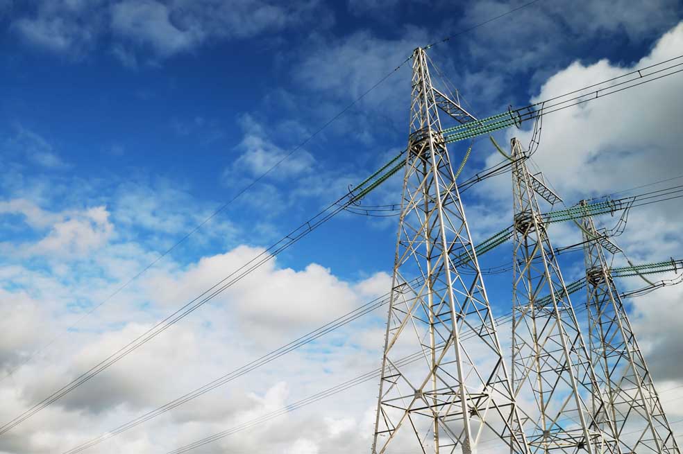 ‘No bajaré la luz a sombrerazos’