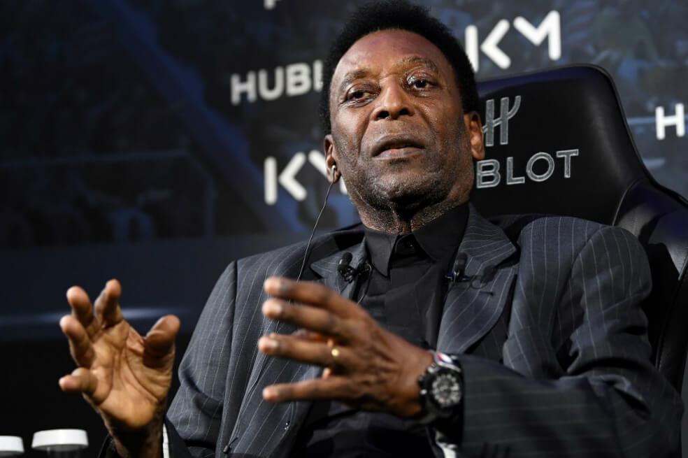 Pelé es operado con éxito de cálculo renal
