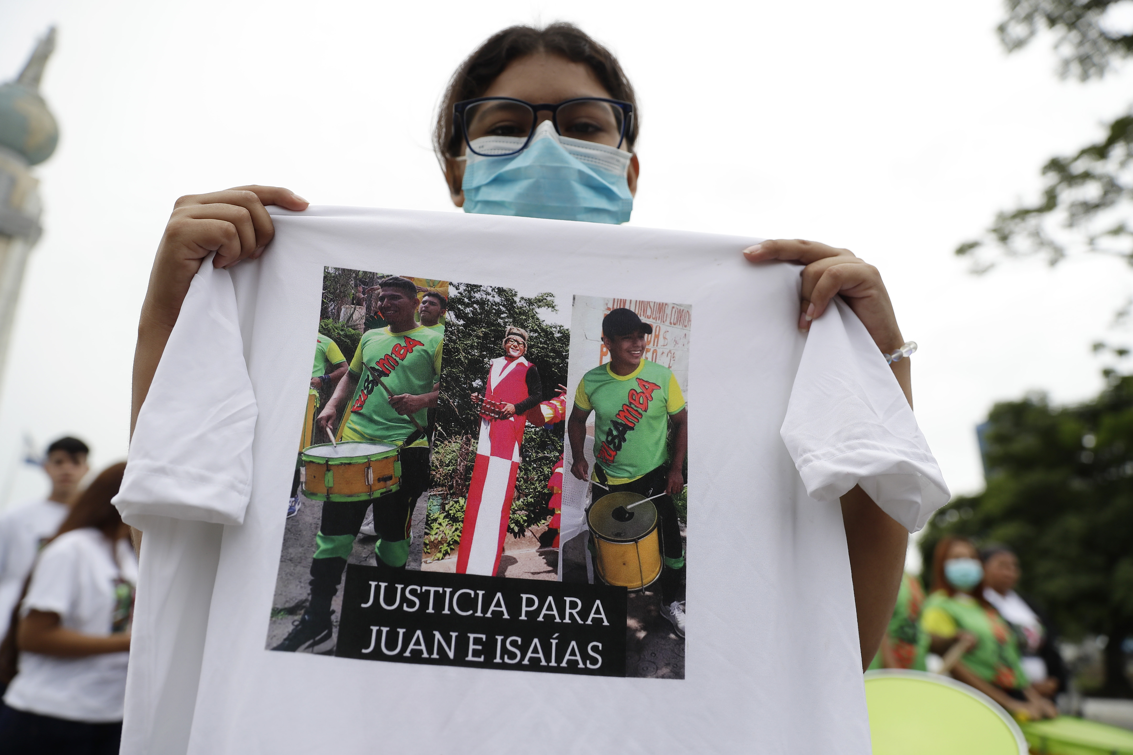 Aumentan detenciones de ‘pandilleros’ en El Salvador pese a protestas de familiares