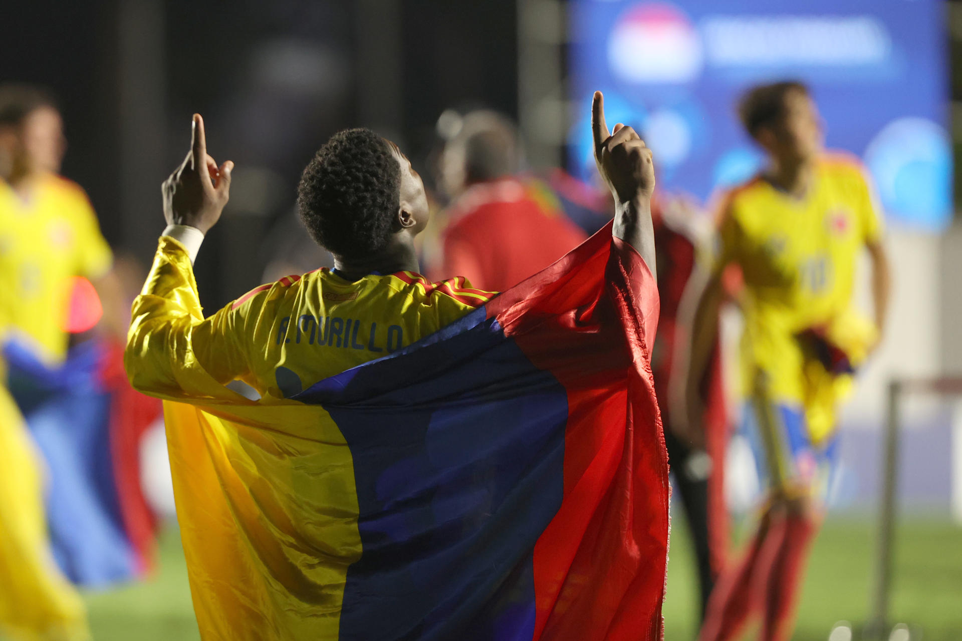 AME5043. YPANÉ (PARAGUAY), 19/04/2026.- Anderson Murillo de Colombia celebra tras ganar este domingo, la final del Sudamericano Sub-17 entre Argentina y Colombia en el estadio Carfem en Ypané (Paraguay). EFE/ Juan Pablo Pino
