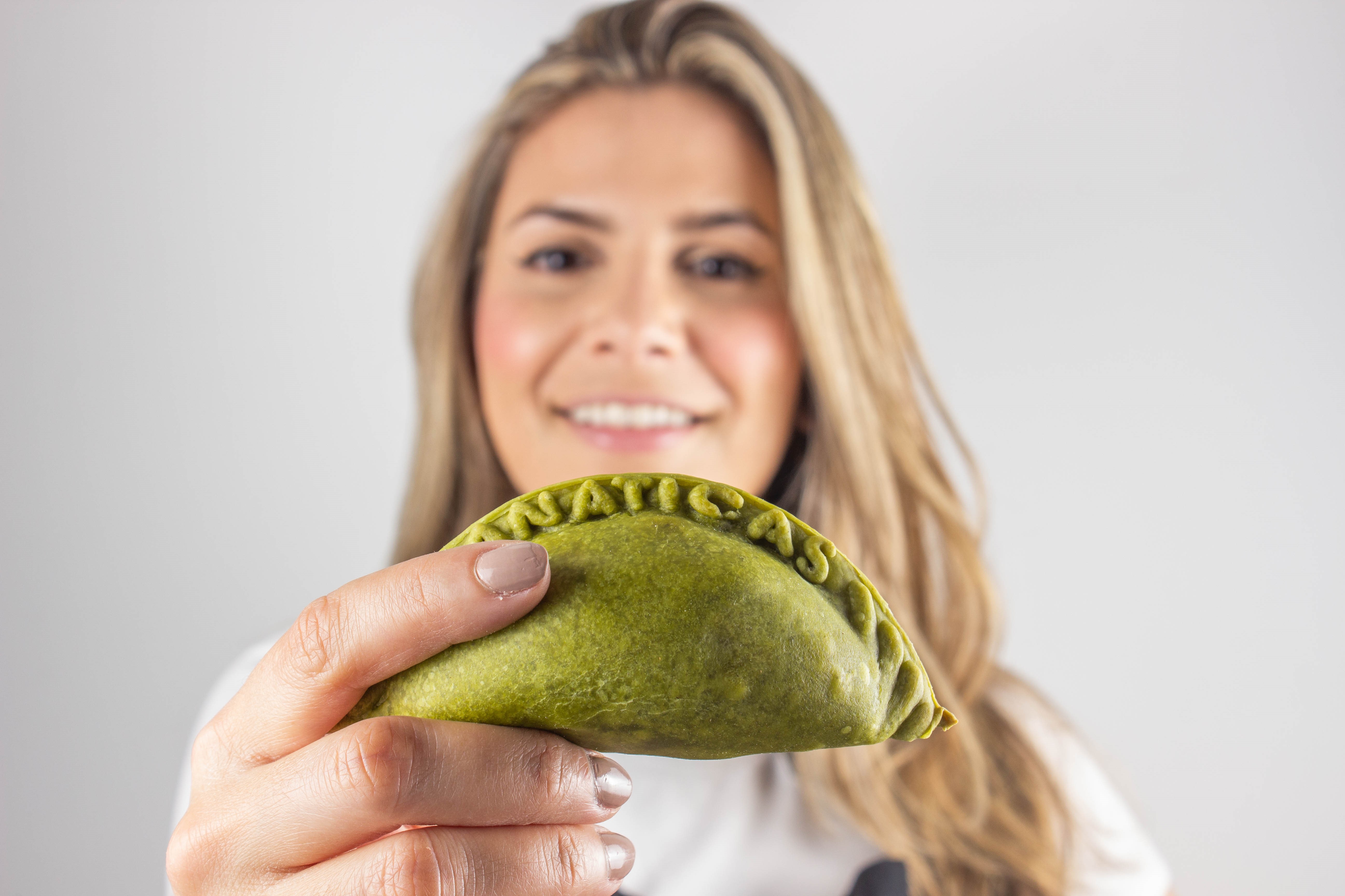 Los amigos de infancia que crearon un ‘mundo’ para los amantes de las empanadas
