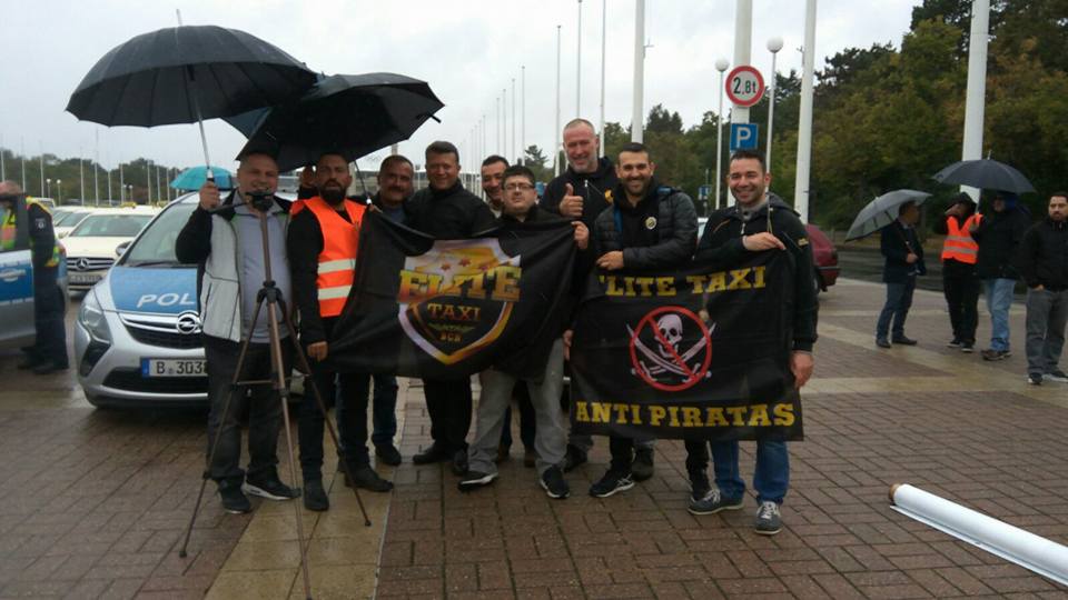 El grupo de taxistas que tiene contra las cuerdas a Uber