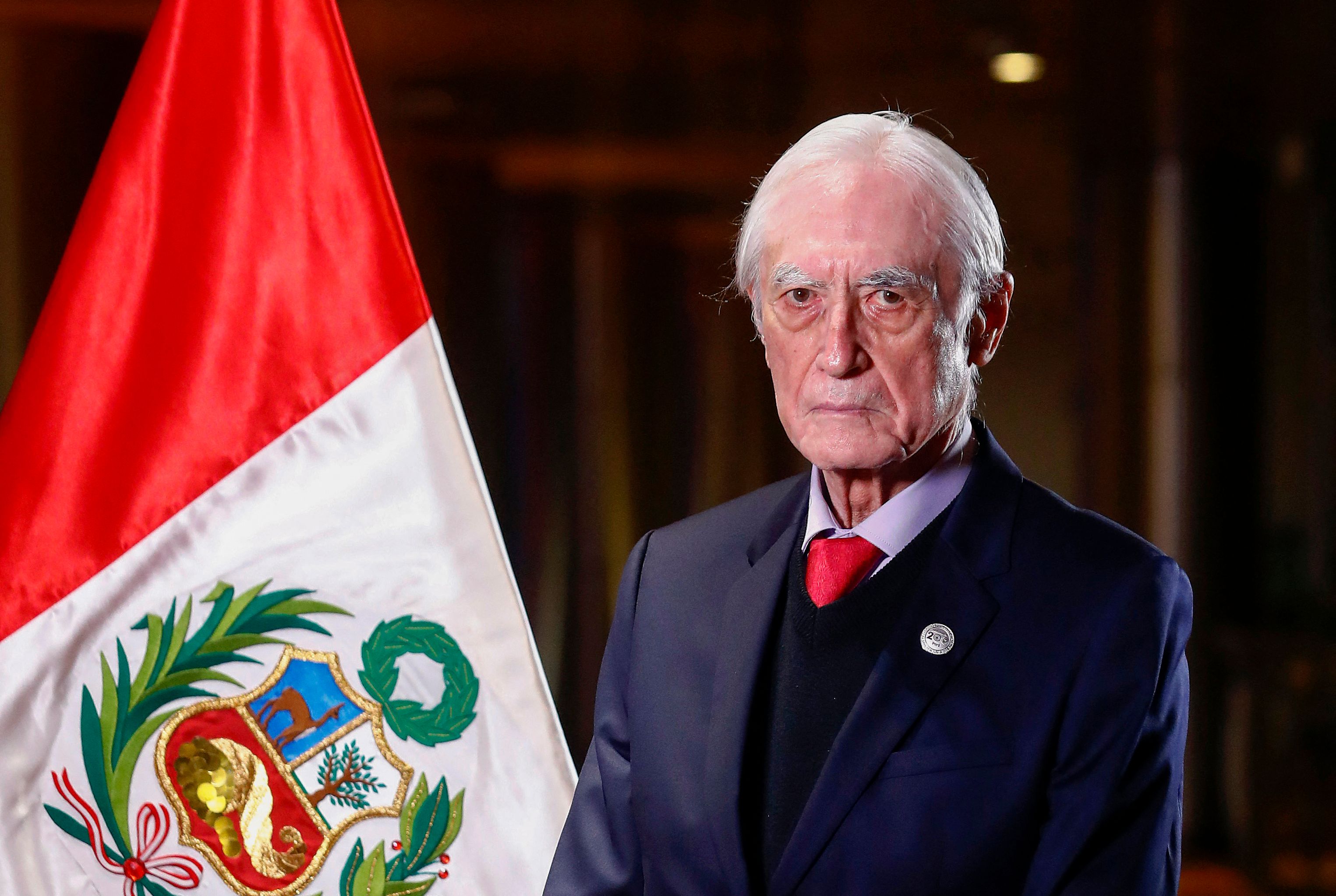 Crisis política en Perú: nuevo canciller renuncia 19 días después de haber asumido