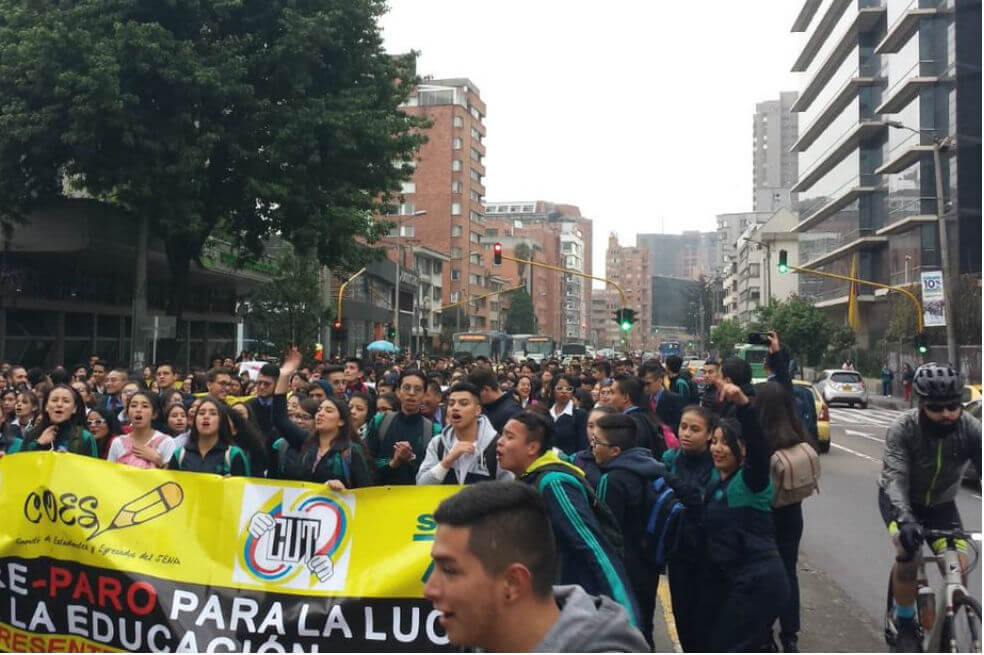 Protesta de estudiantes del Sena dificulta movilidad en el norte de Bogotá