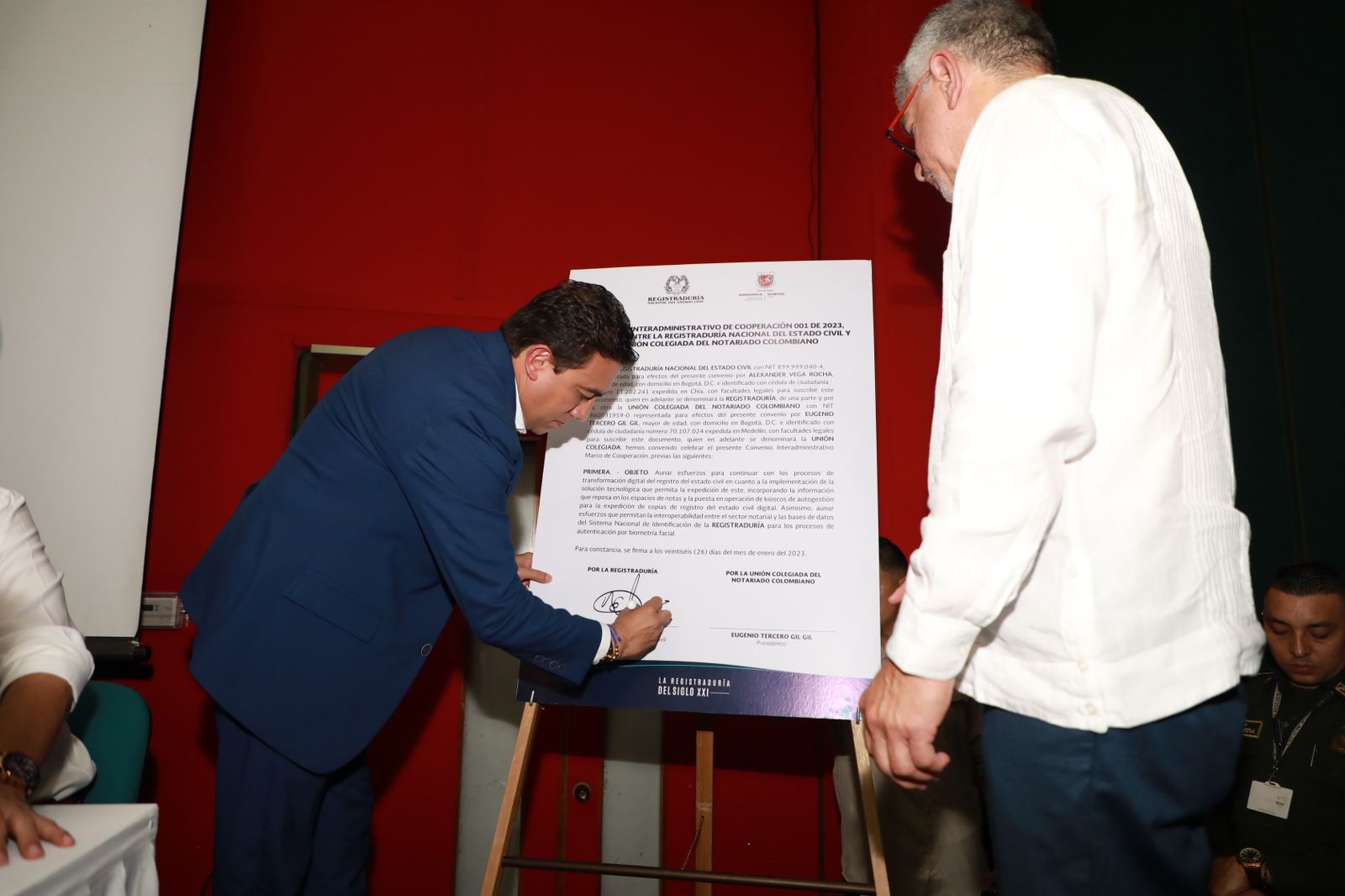 Registraduría y notarios del país hacen acuerdo para crear registro civil en línea