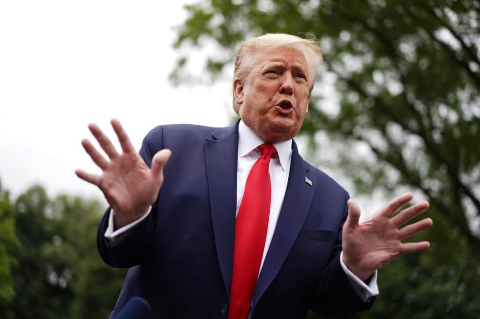 El presidente de EE. UU., Donald Trump, anunció ayer la retirada de su país del Tratado de Cielos Abiertos, y acusó a Rusia de no haberse adherido al pacto.  / AFP