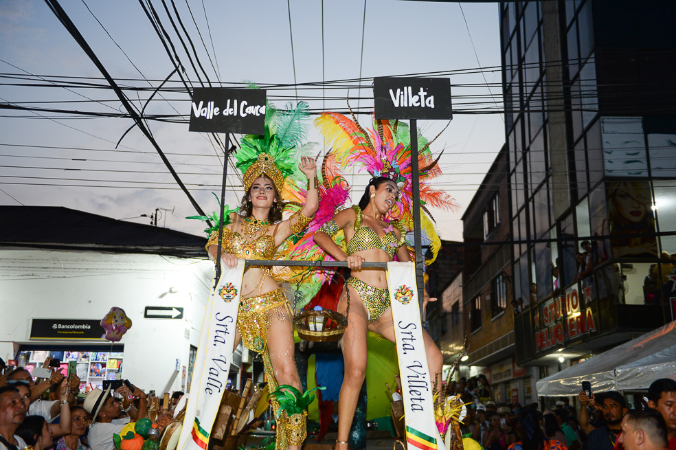 DESFILE DE CARROZAS REINADO NACIONAL DE LA PANELA 2024