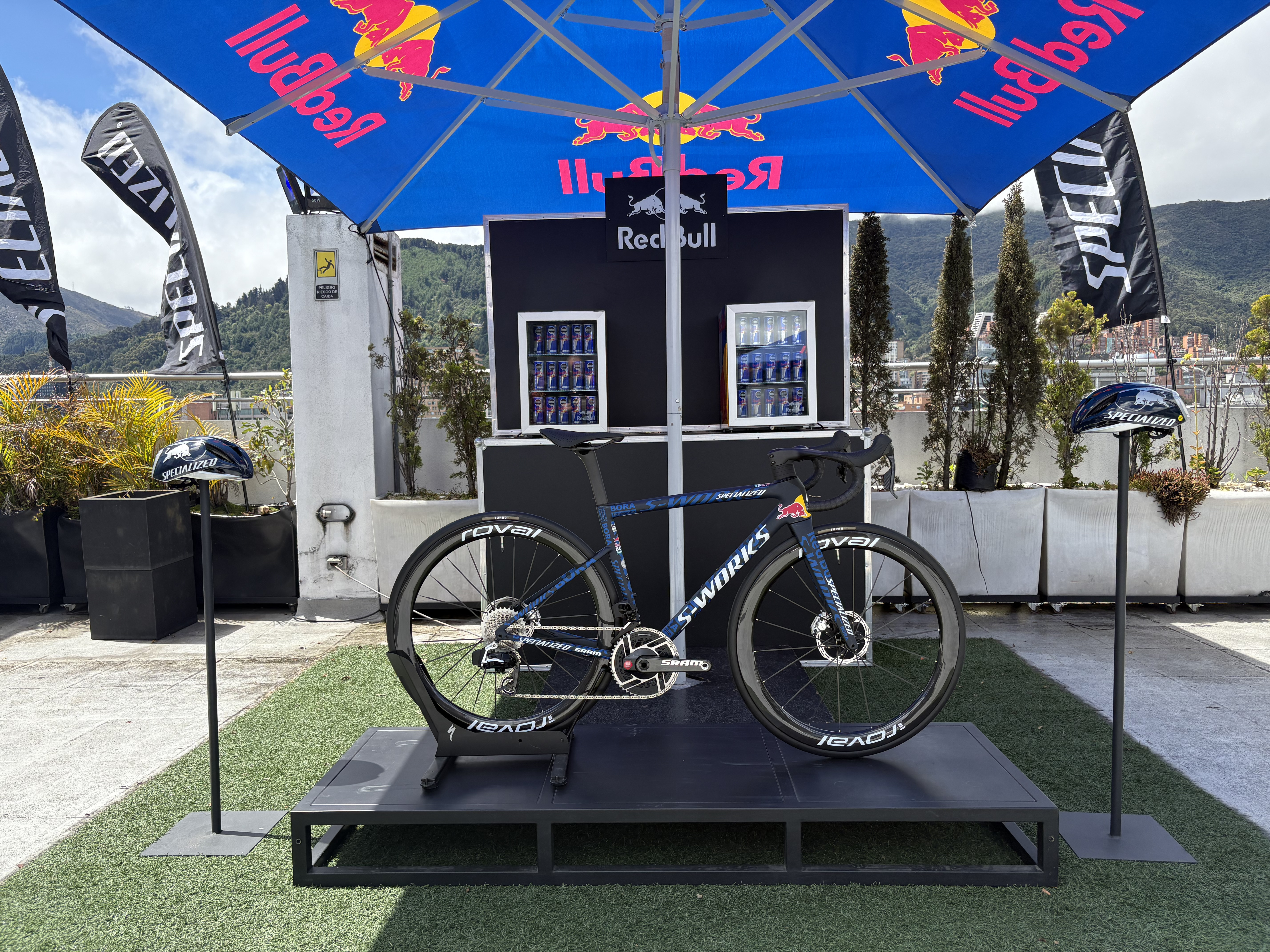 Así es la nueva bicicleta de Primož Roglič para el Tour de Francia 2025: video